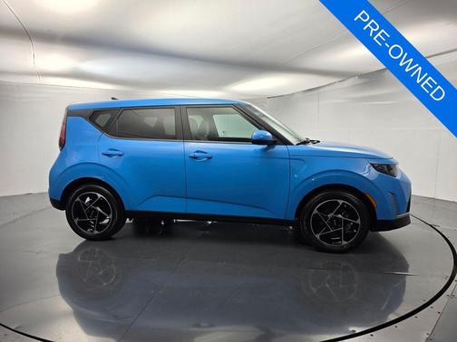 Surf Blue 2024 Kia Soul EX