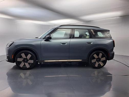 2025 MINI Countryman S