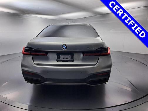 2022 BMW 750 i xDrive