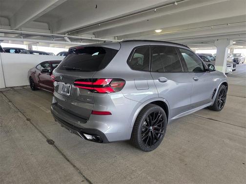Gray Metallic 2026 BMW X5 xDrive40i