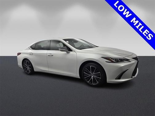 2022 Lexus ES 350 Base
