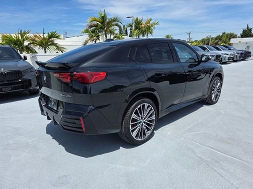 Black Sapphire Metallic 2026 BMW X2 xDrive28i