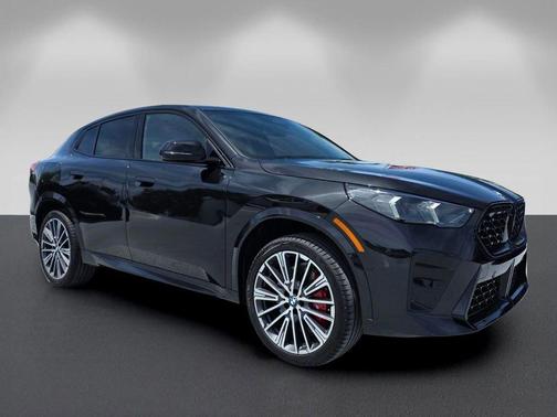 Black Sapphire Metallic 2026 BMW X2 xDrive28i