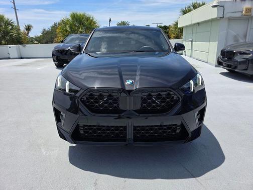 Black Sapphire Metallic 2026 BMW X2 xDrive28i