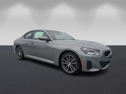 2026 BMW 230 i