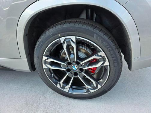 Space Silver 2026 BMW X1 xDrive28i