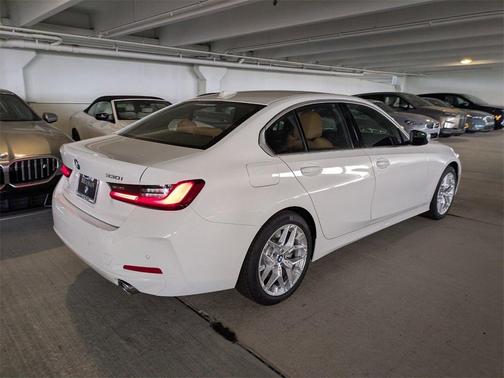 2025 BMW 330 i