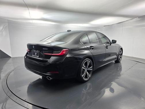 Jet Black 2023 BMW 330 i