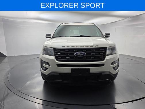 White Platinum Tri-Coat Metallic 2017 Ford Explorer sport