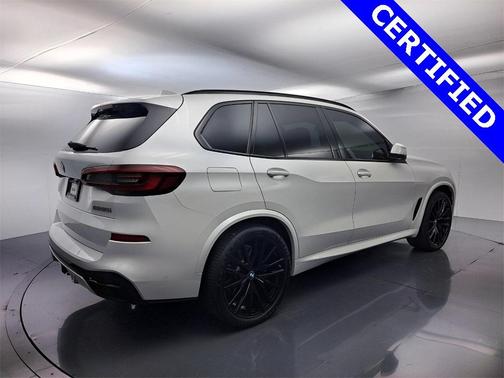 2022 BMW X5 M50i