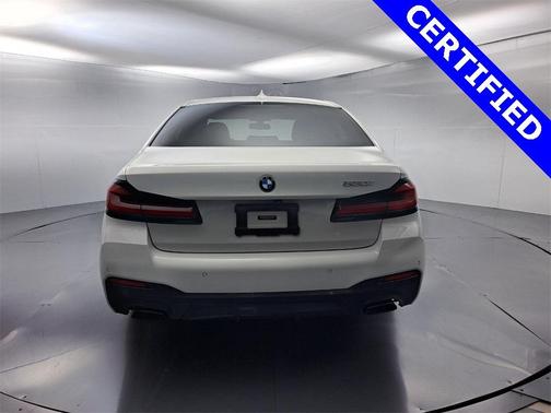 2021 BMW 530 i