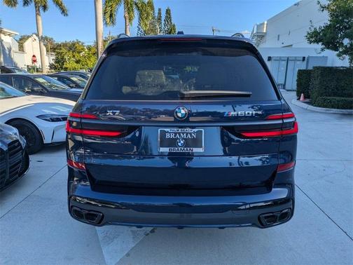 2026 BMW X7 M60i
