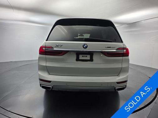 Alpine White 2022 BMW X7 xDrive40i