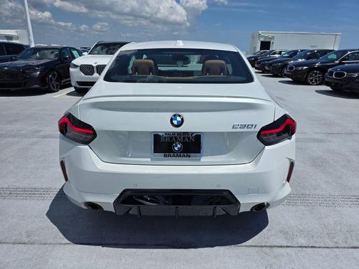 Mineral White Metallic 2026 BMW 230 i