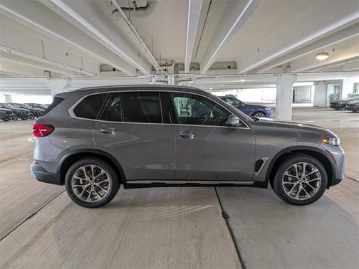 2026 BMW X5 PHEV xDrive50e