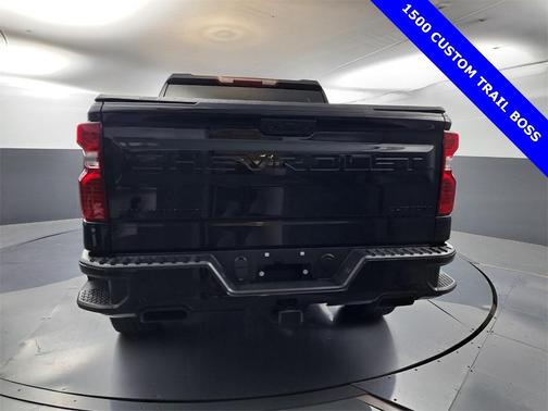 2023 Chevrolet Silverado 1500 Custom Trail Boss