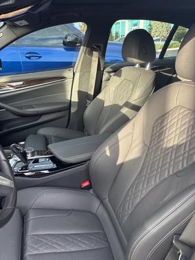 2023 BMW 540 i