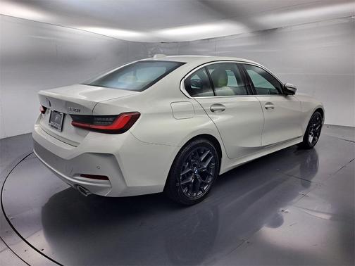 2025 BMW 330 i