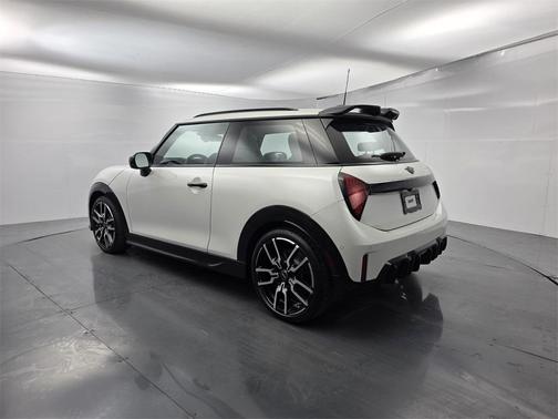 2026 MINI Hardtop ICONIC