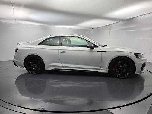 Glacier White Metallic 2024 Audi RS 5 2.9T