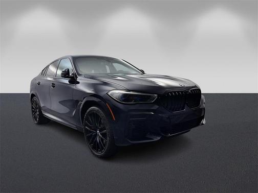 2022 BMW X6 M50i