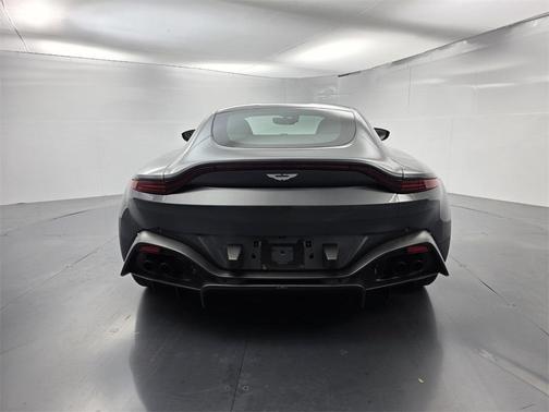 2019 Aston Martin Vantage Base