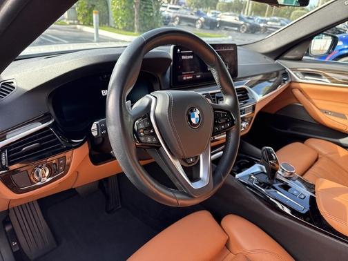 2023 BMW 540 i xDrive