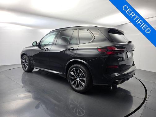 Black Sapphire Metallic 2024 BMW X5 sDrive40i