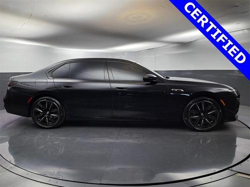 2024 BMW i7 M70