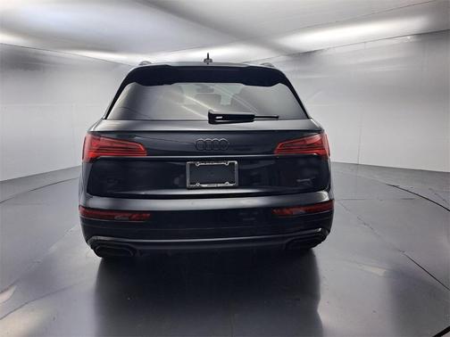 2024 Audi Q5 45 S line quattro Premium