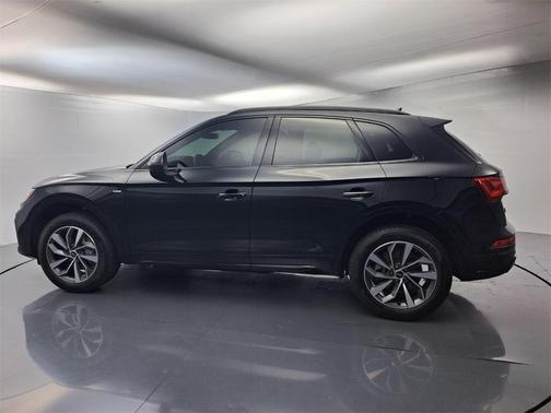 2024 Audi Q5 45 S line quattro Premium
