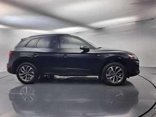 2024 Audi Q5 45 S line quattro Premium