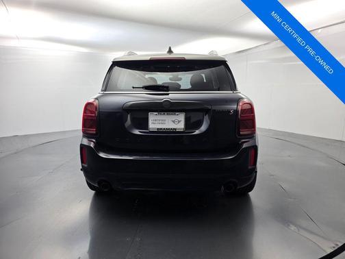 MINI Yours Enigmatic Black Metallic 2024 MINI Countryman Cooper S