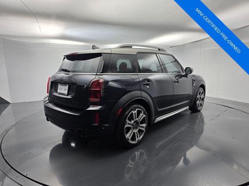MINI Yours Enigmatic Black Metallic 2024 MINI Countryman Cooper S