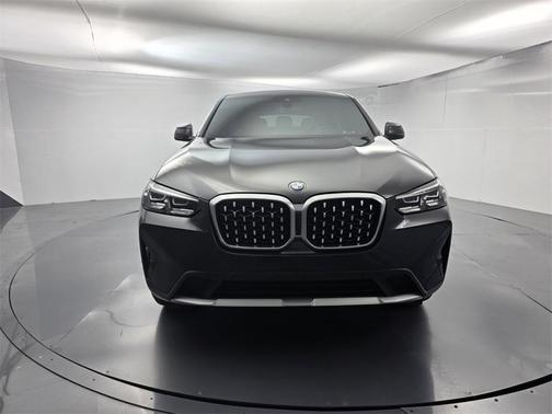 2023 BMW X4 xDrive30i