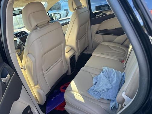 2019 Lincoln MKC Standard