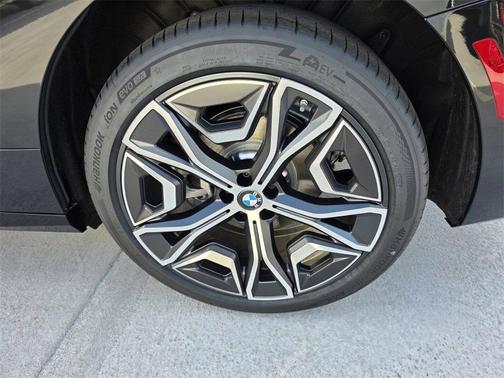 2026 BMW iX xDrive60