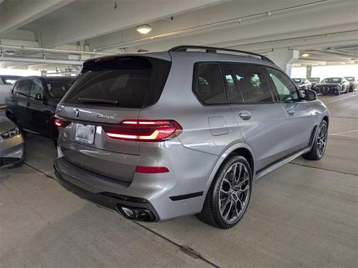 2026 BMW X7 M60i