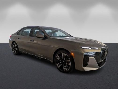 2025 BMW 760 760i xDrive