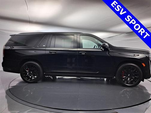 2022 Cadillac Escalade ESV Sport