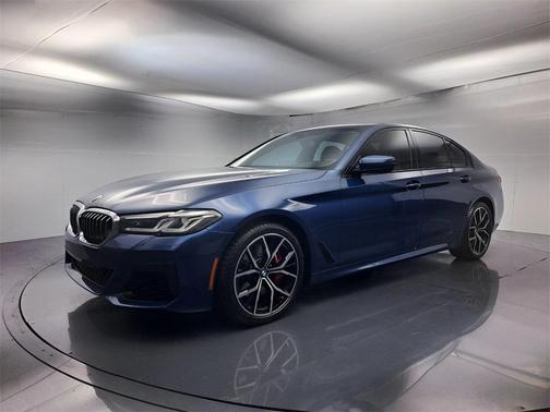 2022 BMW 530 i