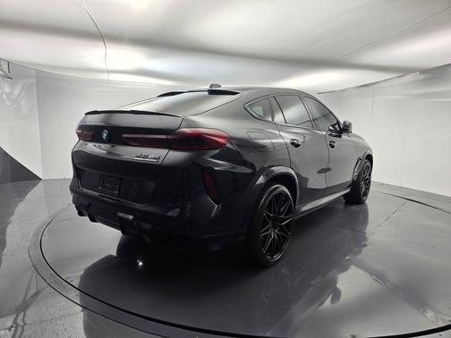 Black Sapphire Metallic 2025 BMW X6 M Base