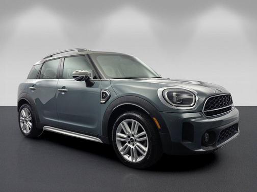 Sage Green Metallic 2023 MINI Countryman Cooper S