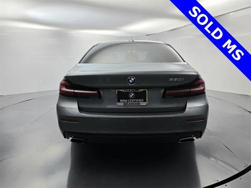 2022 BMW 530 i