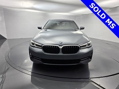 2022 BMW 530 i