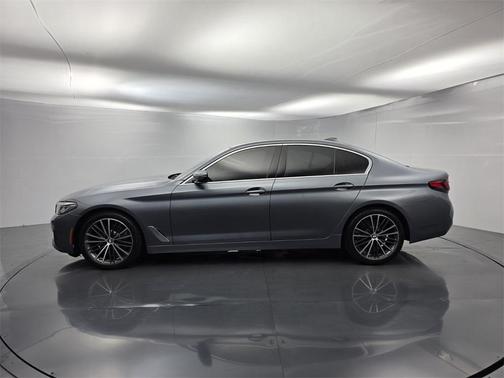 2022 BMW 530 i