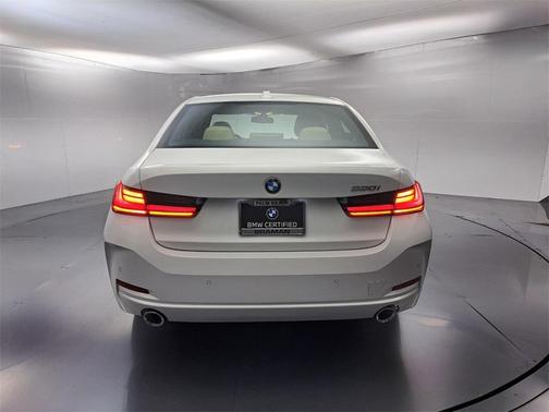 2025 BMW 330 i