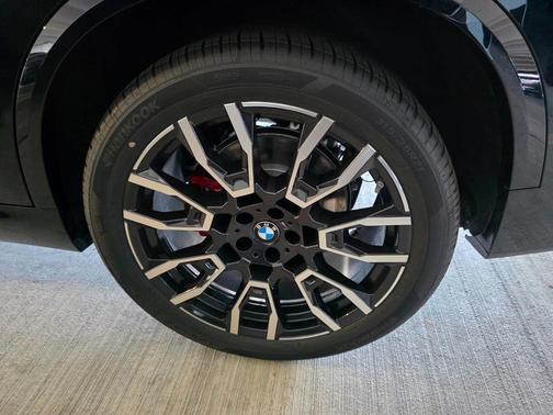 Tanzanite Blue II Metallic 2026 BMW X5 xDrive40i