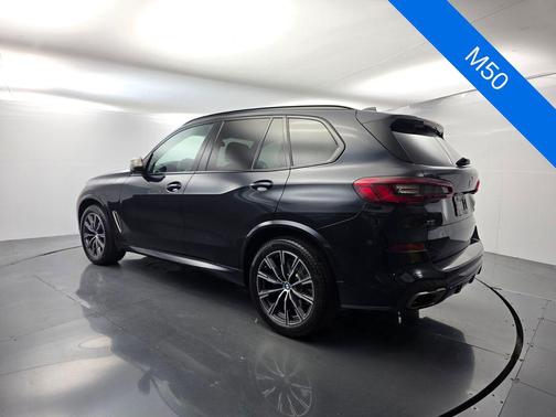 Carbon Black Metallic 2020 BMW X5 M50i