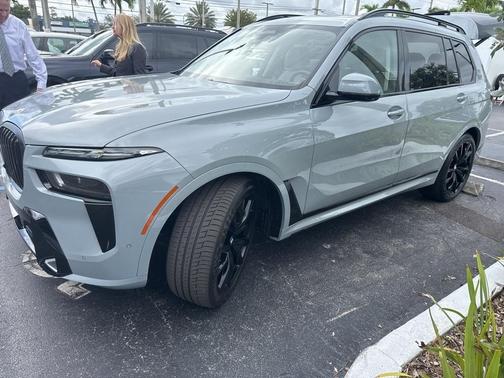 2024 BMW X7 xDrive40i